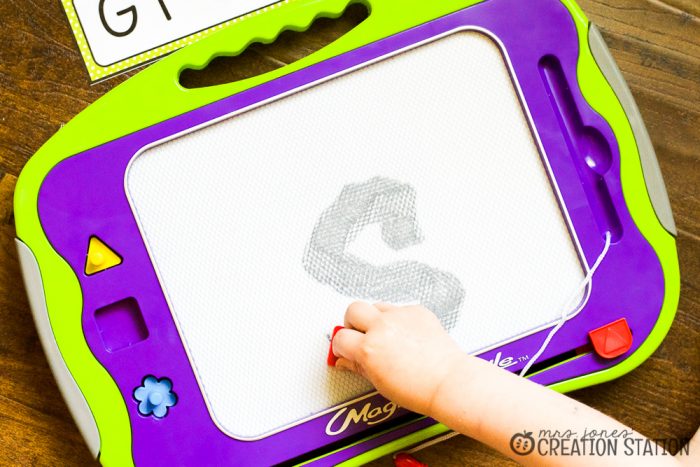 Handwriting pencil grip tips and tools for early writers